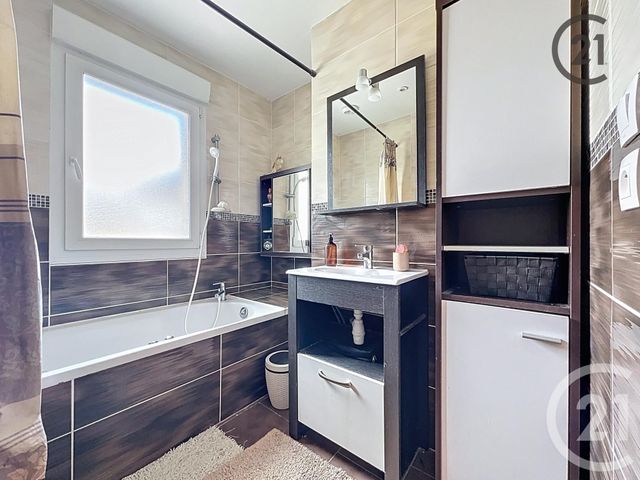 maison à vendre - 6 pièces - 161.92 m2 - BAZANCOURT - 51 - CHAMPAGNE-ARDENNE - Century 21 Espace Conseil