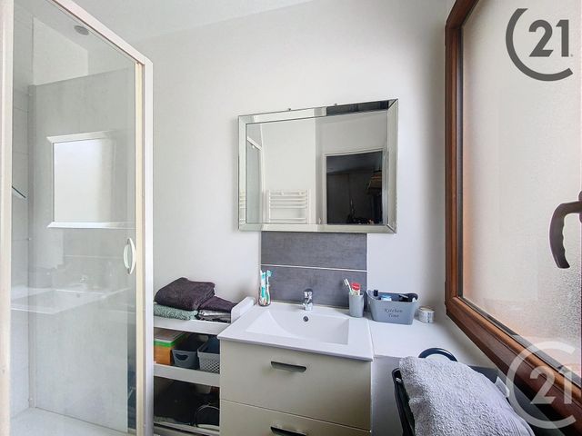 Appartement Studio à vendre - 1 pièce - 37.66 m2 - REIMS - 51 - CHAMPAGNE-ARDENNE - Century 21 Espace Conseil