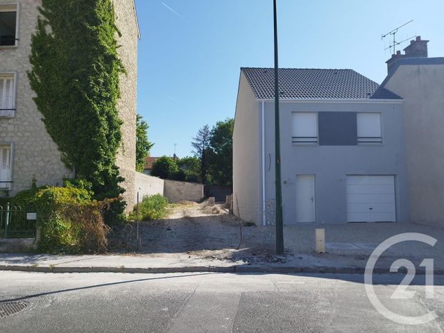 terrain - REIMS - 51