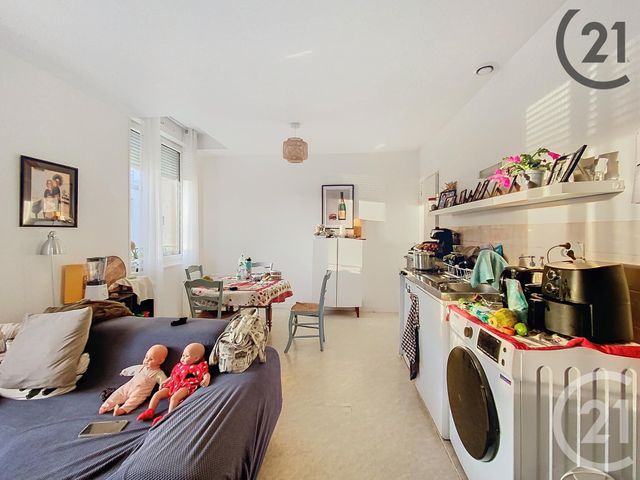 Appartement Studio à vendre - 1 pièce - 31.27 m2 - REIMS - 51 - CHAMPAGNE-ARDENNE - Century 21 Espace Conseil