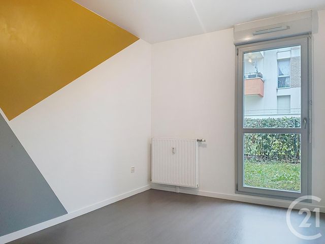 Afficher la photo en grand Appartement F4 à vendre - 4 pièces - 65.0 m2 - REIMS - 51 - CHAMPAGNE-ARDENNE - Century 21 Espace Conseil