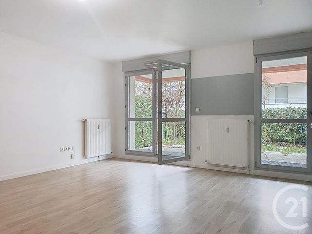Afficher la photo en grand Appartement F4 à vendre - 4 pièces - 65.0 m2 - REIMS - 51 - CHAMPAGNE-ARDENNE - Century 21 Espace Conseil
