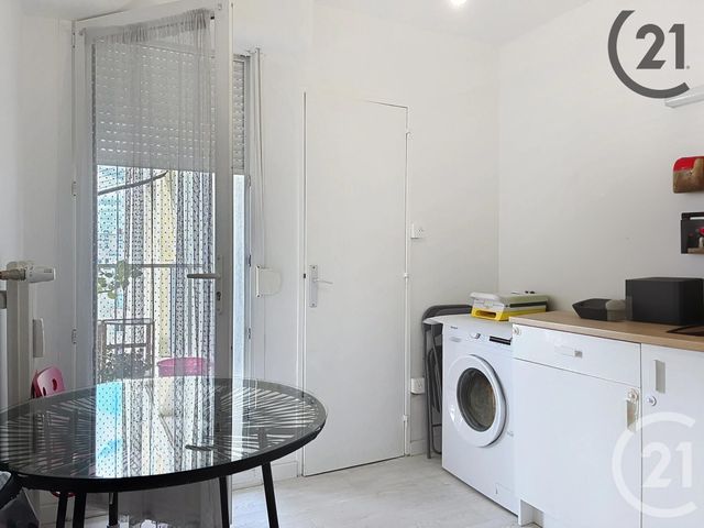 Afficher la photo en grand Appartement F4 à vendre - 4 pièces - 74.0 m2 - REIMS - 51 - CHAMPAGNE-ARDENNE - Century 21 Espace Conseil