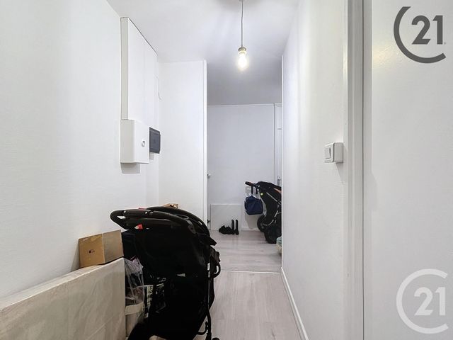 Afficher la photo en grand Appartement F4 à vendre - 4 pièces - 74.0 m2 - REIMS - 51 - CHAMPAGNE-ARDENNE - Century 21 Espace Conseil