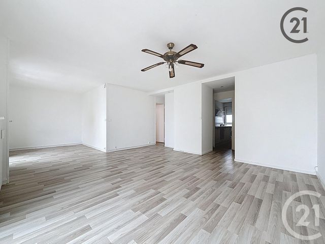 Appartement T4 à vendre - 4 pièces - 66.87 m2 - REIMS - 51 - CHAMPAGNE-ARDENNE - Century 21 Espace Conseil