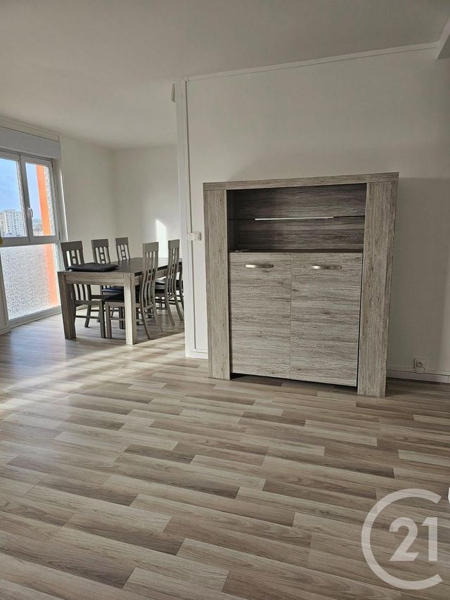 Appartement T4 à vendre - 4 pièces - 66.87 m2 - REIMS - 51 - CHAMPAGNE-ARDENNE - Century 21 Espace Conseil