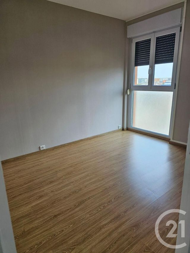 Appartement T4 à vendre - 4 pièces - 66.87 m2 - REIMS - 51 - CHAMPAGNE-ARDENNE - Century 21 Espace Conseil