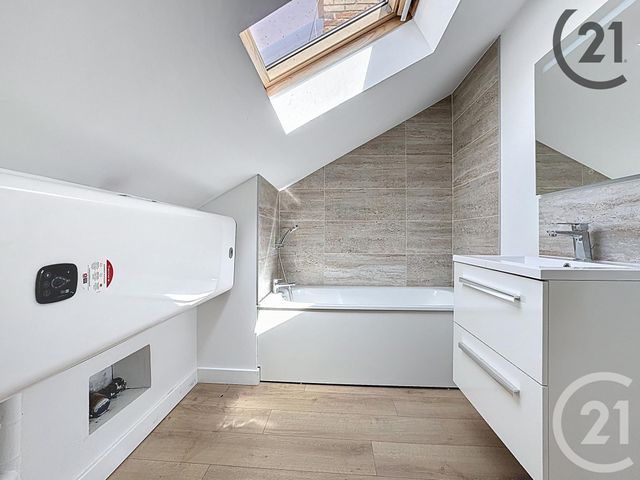 Afficher la photo en grand Appartement Studio à vendre - 1 pièce - 18.04 m2 - REIMS - 51 - CHAMPAGNE-ARDENNE - Century 21 Espace Conseil