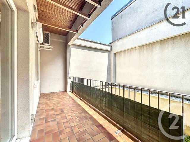 Appartement T3 à vendre - 3 pièces - 51.87 m2 - REIMS - 51 - CHAMPAGNE-ARDENNE - Century 21 Espace Conseil