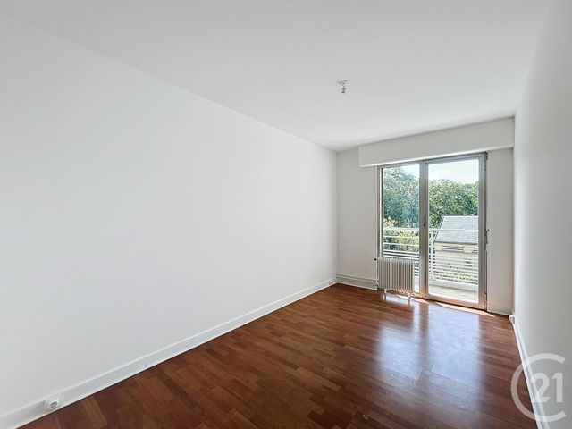 Appartement T4 à vendre - 4 pièces - 73.0 m2 - REIMS - 51 - CHAMPAGNE-ARDENNE - Century 21 Espace Conseil