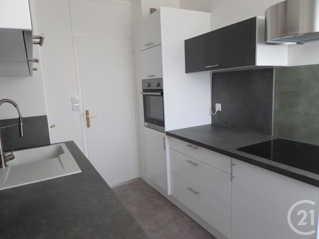 Appartement F4 à vendre - 4 pièces - 75.3 m2 - REIMS - 51 - CHAMPAGNE-ARDENNE - Century 21 Espace Conseil