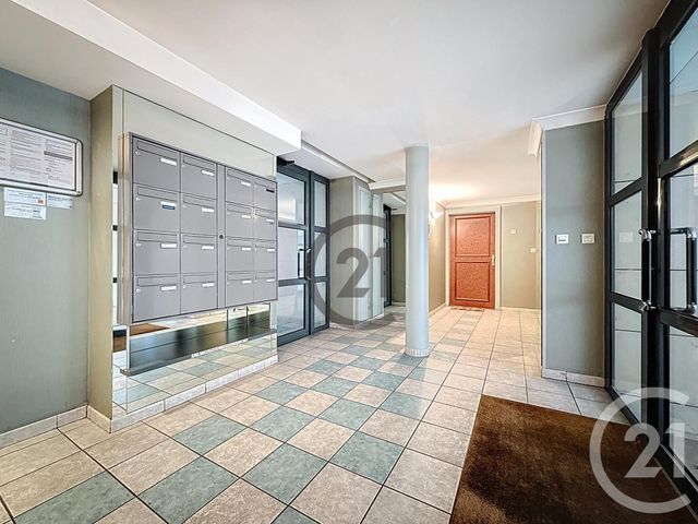 Appartement à vendre - 2 pièces - 44.5 m2 - REIMS - 51 - CHAMPAGNE-ARDENNE - Century 21 Espace Conseil