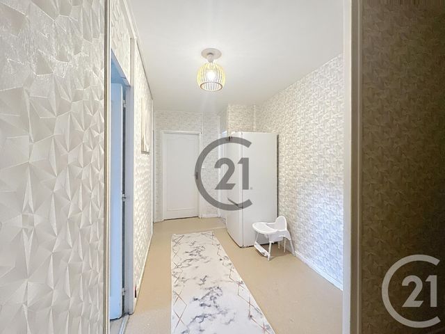 Appartement F4 à vendre - 4 pièces - 72.67 m2 - REIMS - 51 - CHAMPAGNE-ARDENNE - Century 21 Espace Conseil