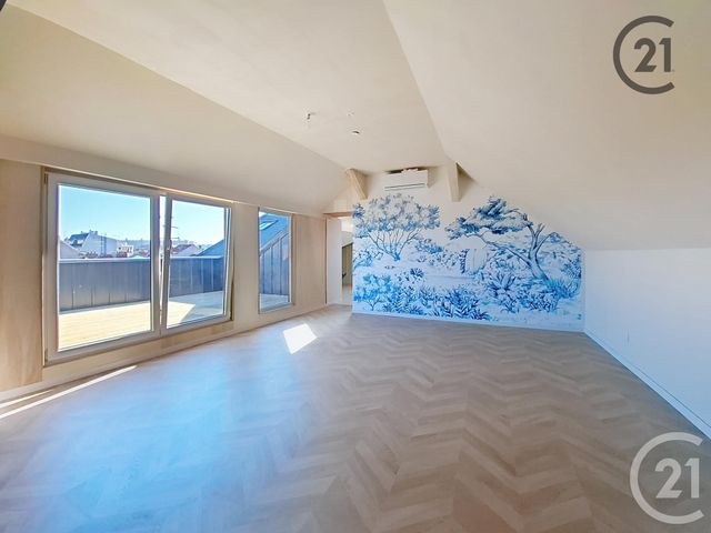 Appartement T4 à vendre - 4 pièces - 100.94 m2 - REIMS - 51 - CHAMPAGNE-ARDENNE - Century 21 Espace Conseil