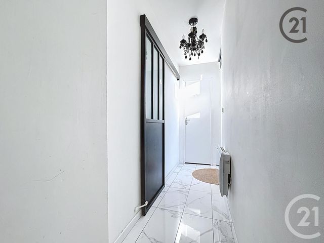 Appartement T4 à vendre - 4 pièces - 55.09 m2 - REIMS - 51 - CHAMPAGNE-ARDENNE - Century 21 Espace Conseil