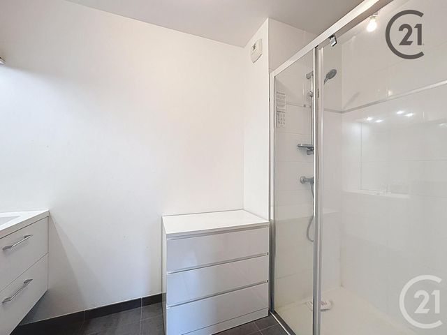 Appartement T2 à vendre - 2 pièces - 50.0 m2 - REIMS - 51 - CHAMPAGNE-ARDENNE - Century 21 Espace Conseil