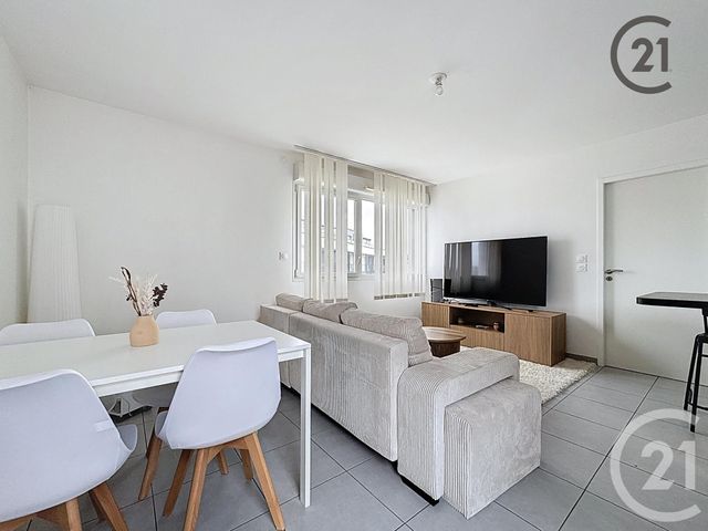 Appartement T2 à vendre - 2 pièces - 50.0 m2 - REIMS - 51 - CHAMPAGNE-ARDENNE - Century 21 Espace Conseil