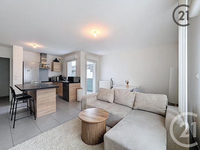 Appartement T2 à vendre - 2 pièces - 50.0 m2 - REIMS - 51 - CHAMPAGNE-ARDENNE - Century 21 Espace Conseil