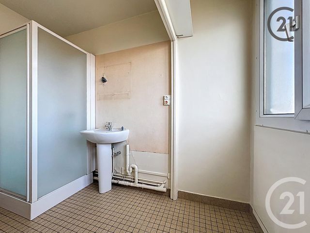 Appartement F4 à vendre - 4 pièces - 72.08 m2 - REIMS - 51 - CHAMPAGNE-ARDENNE - Century 21 Espace Conseil