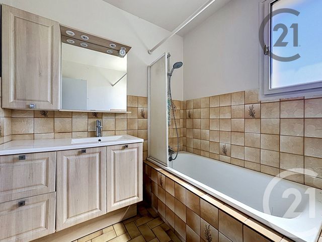 maison à vendre - 7 pièces - 130.0 m2 - BETHENY - 51 - CHAMPAGNE-ARDENNE - Century 21 Espace Conseil