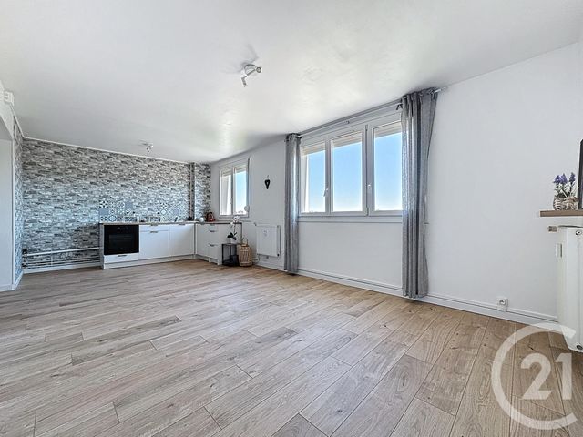Appartement T3 à vendre - 3 pièces - 63.93 m2 - TINQUEUX - 51 - CHAMPAGNE-ARDENNE - Century 21 Espace Conseil