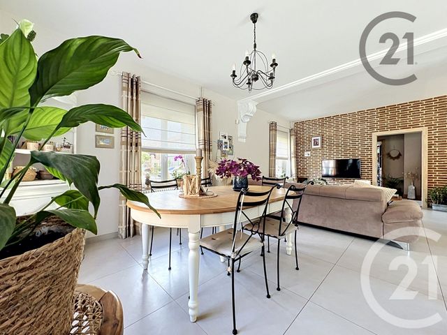 maison à vendre - 10 pièces - 204.4 m2 - ST HILAIRE LE PETIT - 51 - CHAMPAGNE-ARDENNE - Century 21 Espace Conseil