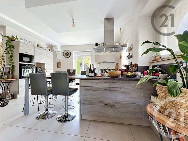 maison à vendre - 10 pièces - 204.4 m2 - ST HILAIRE LE PETIT - 51 - CHAMPAGNE-ARDENNE - Century 21 Espace Conseil