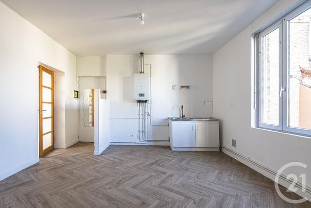 Appartement T4 à vendre - 4 pièces - 58.95 m2 - REIMS - 51 - CHAMPAGNE-ARDENNE - Century 21 Espace Conseil