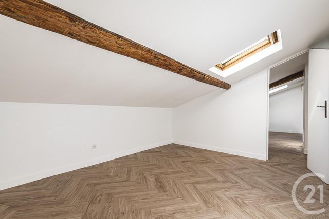 Appartement T4 à vendre - 4 pièces - 58.95 m2 - REIMS - 51 - CHAMPAGNE-ARDENNE - Century 21 Espace Conseil