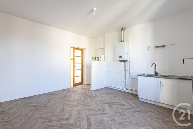 Appartement T4 à vendre - 4 pièces - 58.95 m2 - REIMS - 51 - CHAMPAGNE-ARDENNE - Century 21 Espace Conseil