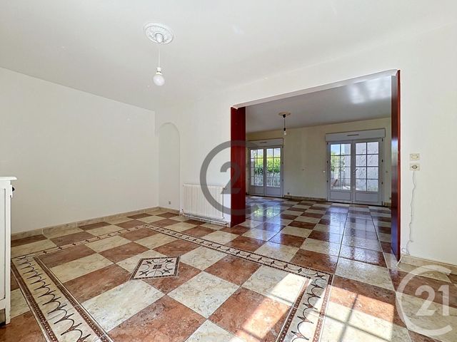 maison à vendre - 6 pièces - 122.81 m2 - ST BRICE COURCELLES - 51 - CHAMPAGNE-ARDENNE - Century 21 Espace Conseil