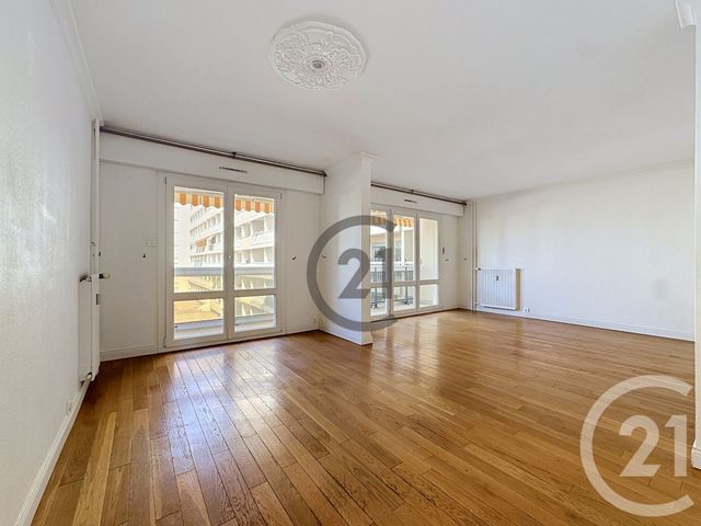 Appartement T5 à vendre - 5 pièces - 107.0 m2 - REIMS - 51 - CHAMPAGNE-ARDENNE - Century 21 Espace Conseil