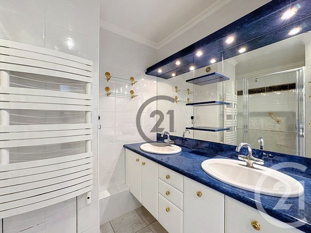 Appartement T5 à vendre - 5 pièces - 107.0 m2 - REIMS - 51 - CHAMPAGNE-ARDENNE - Century 21 Espace Conseil