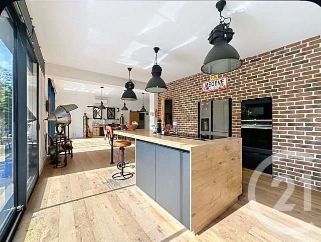 maison à vendre - 8 pièces - 298.0 m2 - POUILLON - 51 - CHAMPAGNE-ARDENNE - Century 21 Espace Conseil