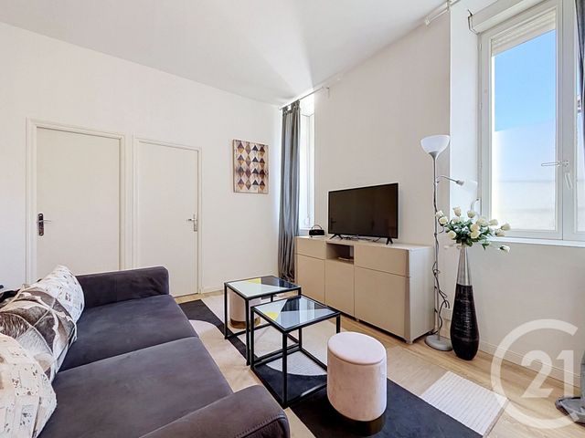 Appartement F5 à vendre - 5 pièces - 90.2 m2 - REIMS - 51 - CHAMPAGNE-ARDENNE - Century 21 Espace Conseil